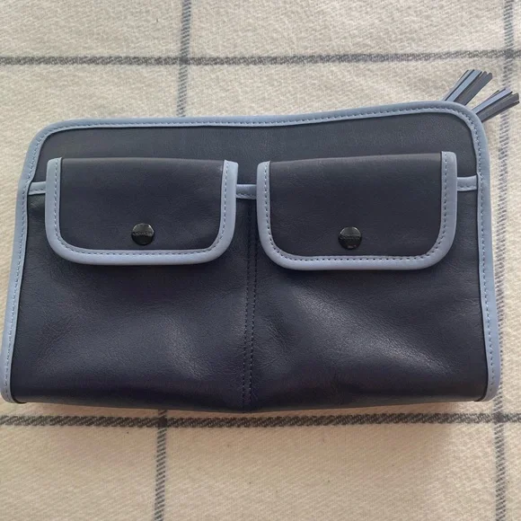 Coach Legacy Archive Navy Chambray Two-Toned Wristlet Clutch Bag 48893 - Picture 2 of 7